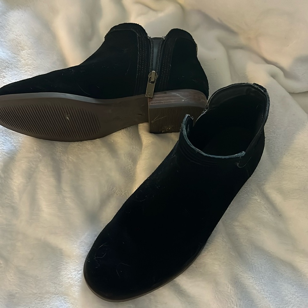 ☁️☁️ SO COMFY ☁️☁️ Koolaburra by UGG suede booties